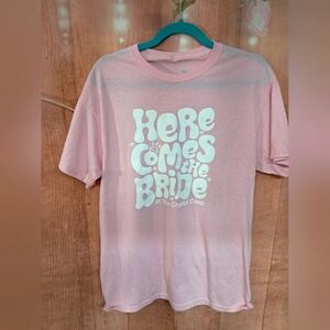 Here comes the bride pink t-shirt size large